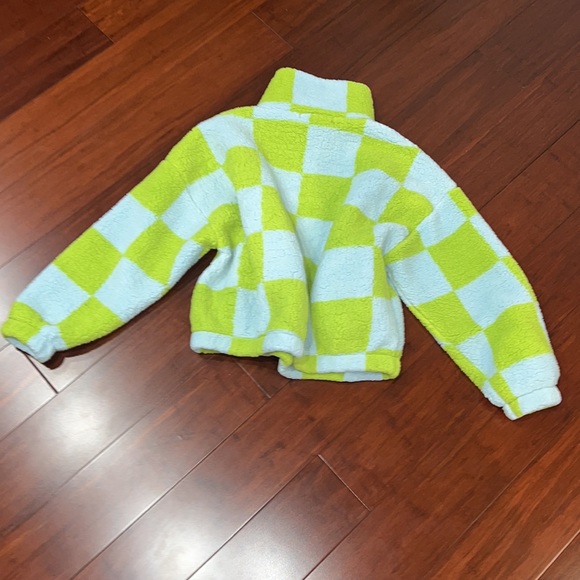 Coat - Picture 3 of 4